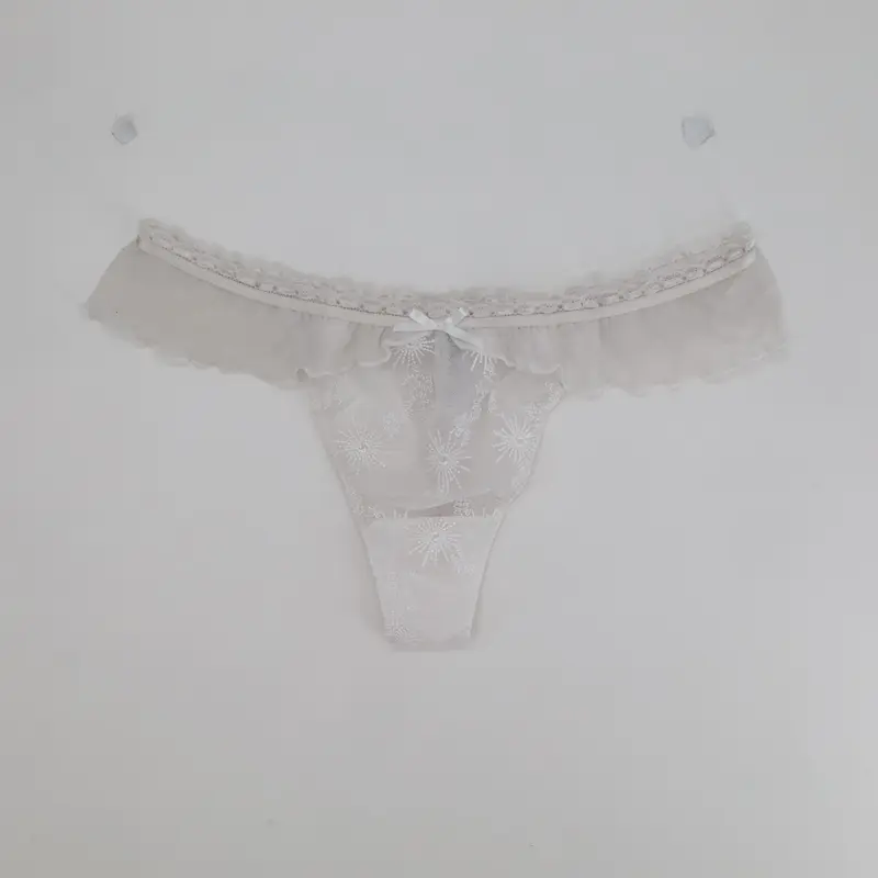 String Charlott' Blanc