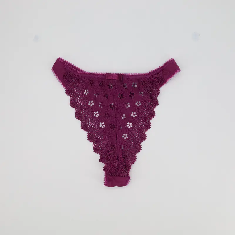String ETAM Violet