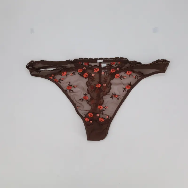 String Passionata Marron