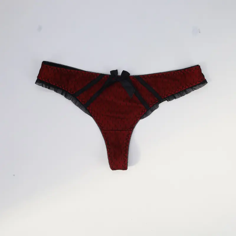 String Passionata Noir