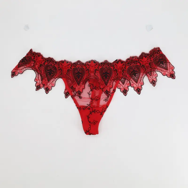 String Rouge