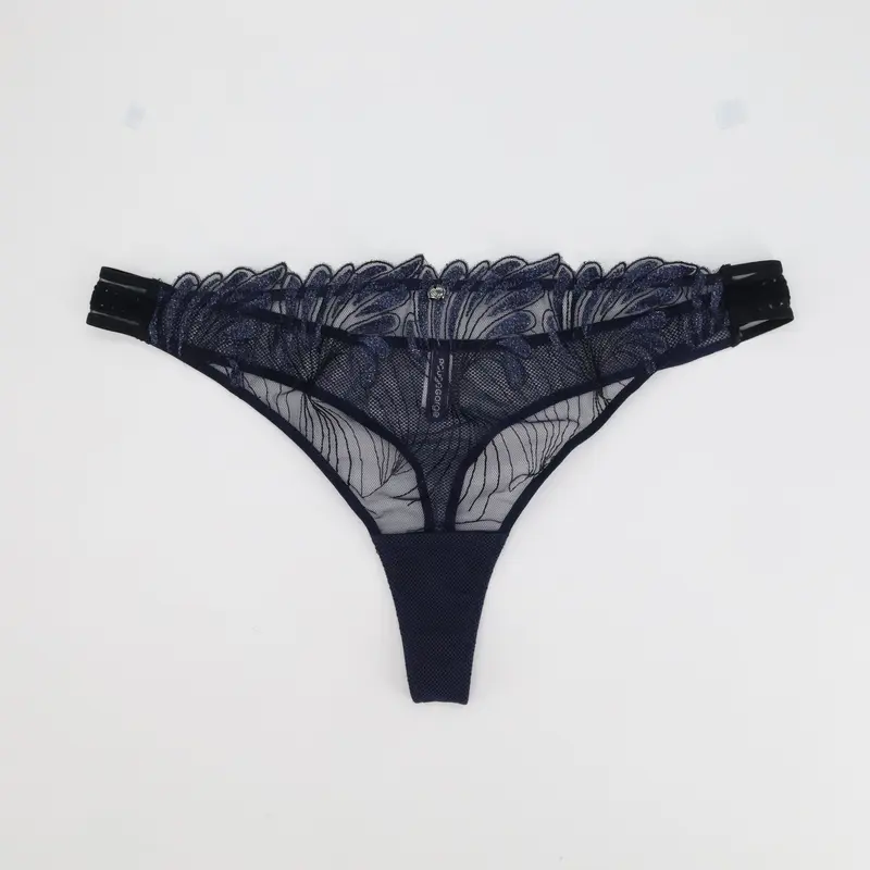 String RougeGorge Bleu
