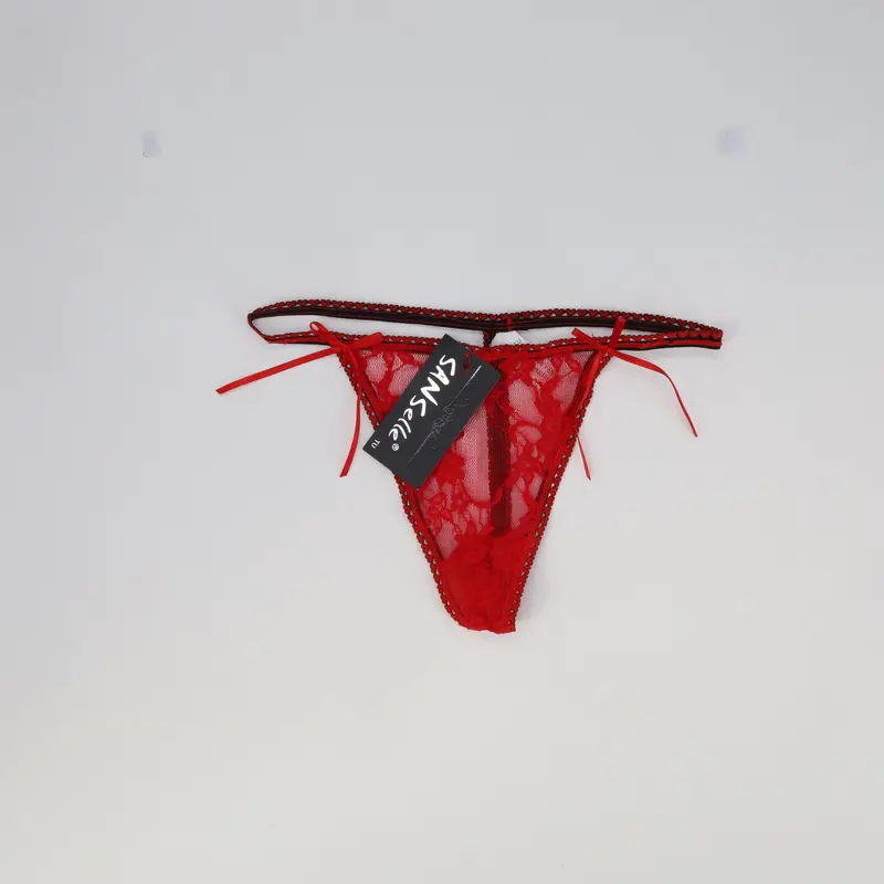 String Sanselle Rouge
